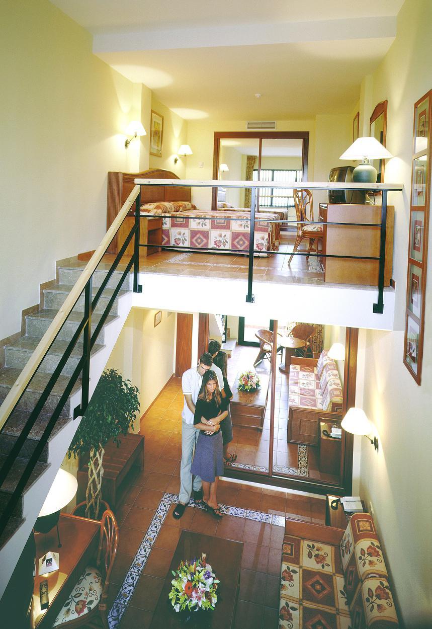 เอสติบัล พาร์ค Hotel ลาปีเนดา ภายนอก รูปภาพ
